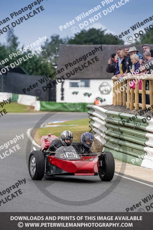 Vintage motorcycle club;eventdigitalimages;mallory park;mallory park trackday photographs;no limits trackdays;peter wileman photography;trackday digital images;trackday photos;vmcc festival 1000 bikes photographs